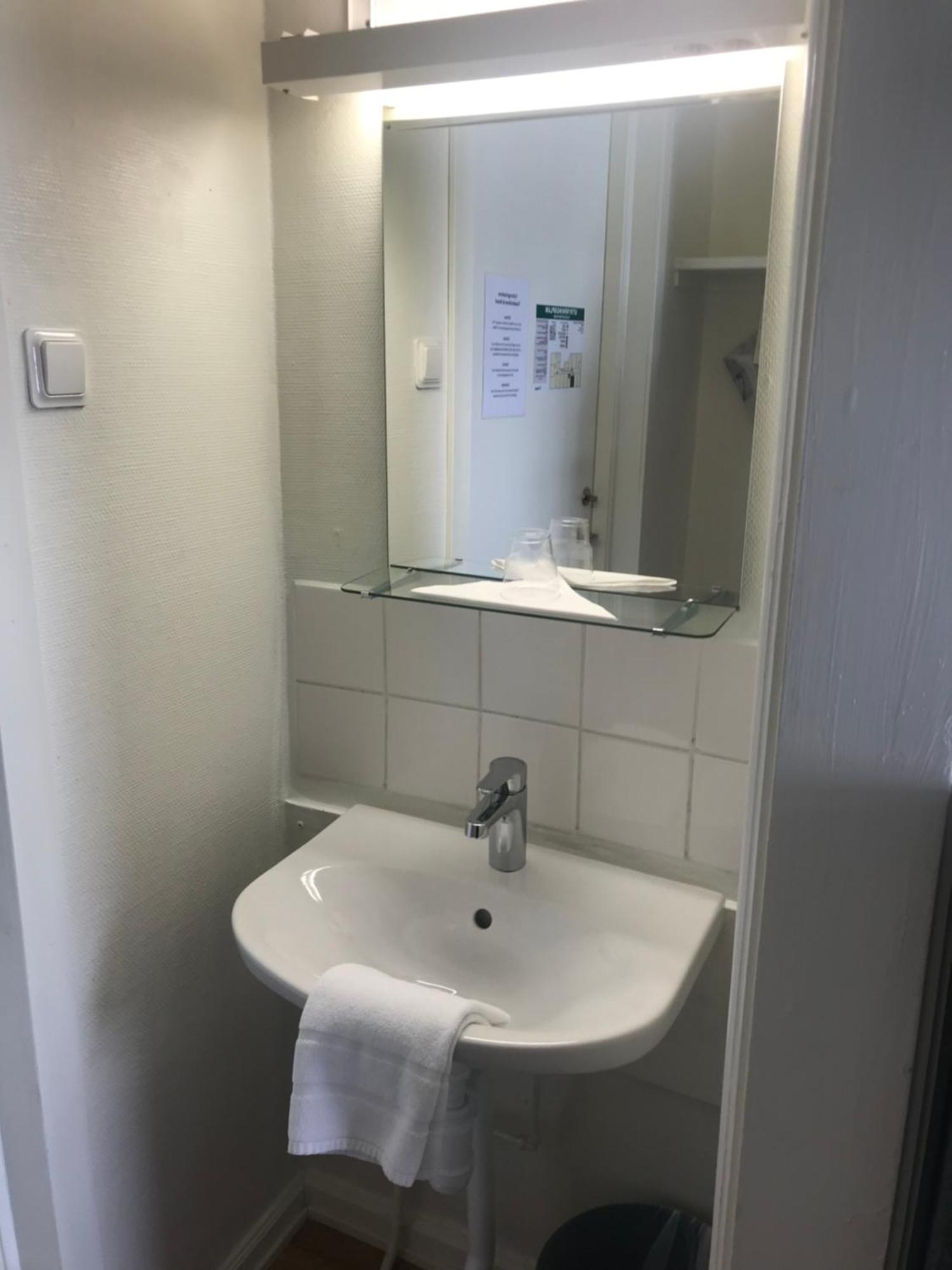 Vattengraendens Vandrarhem & Hotel Norrköping Zimmer foto